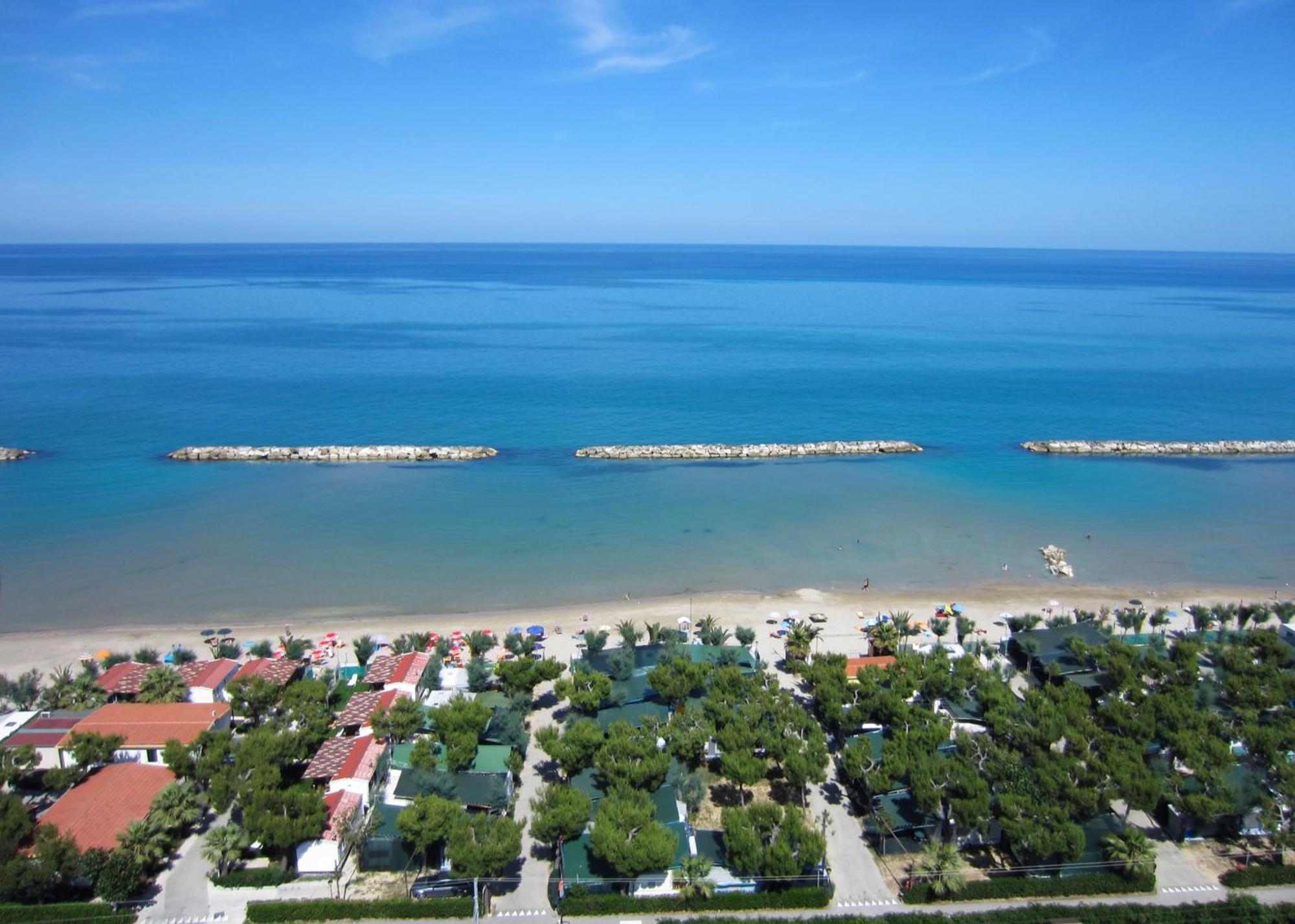 Camping Villaggio Calypso Cupra Marittima Exteriör bild