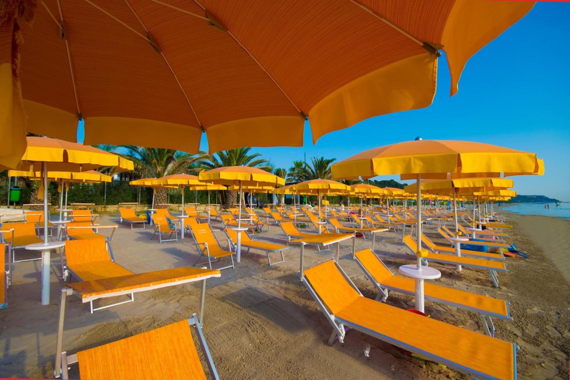 Camping Villaggio Calypso Cupra Marittima Exteriör bild